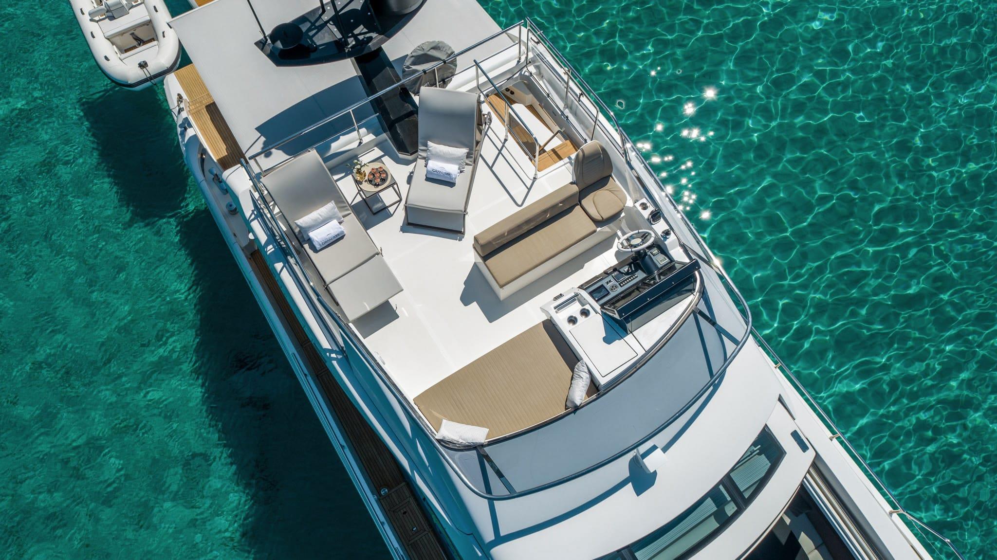 2016 AZIMUT  77S 